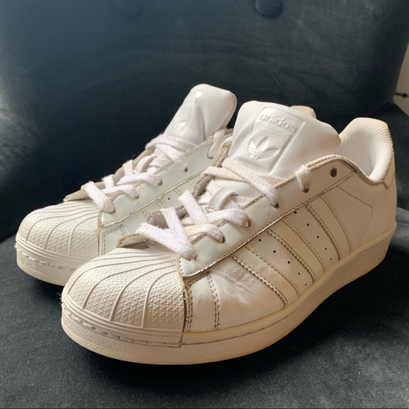 Adidas Original Superstar Sneaker - Picture 2 of 5